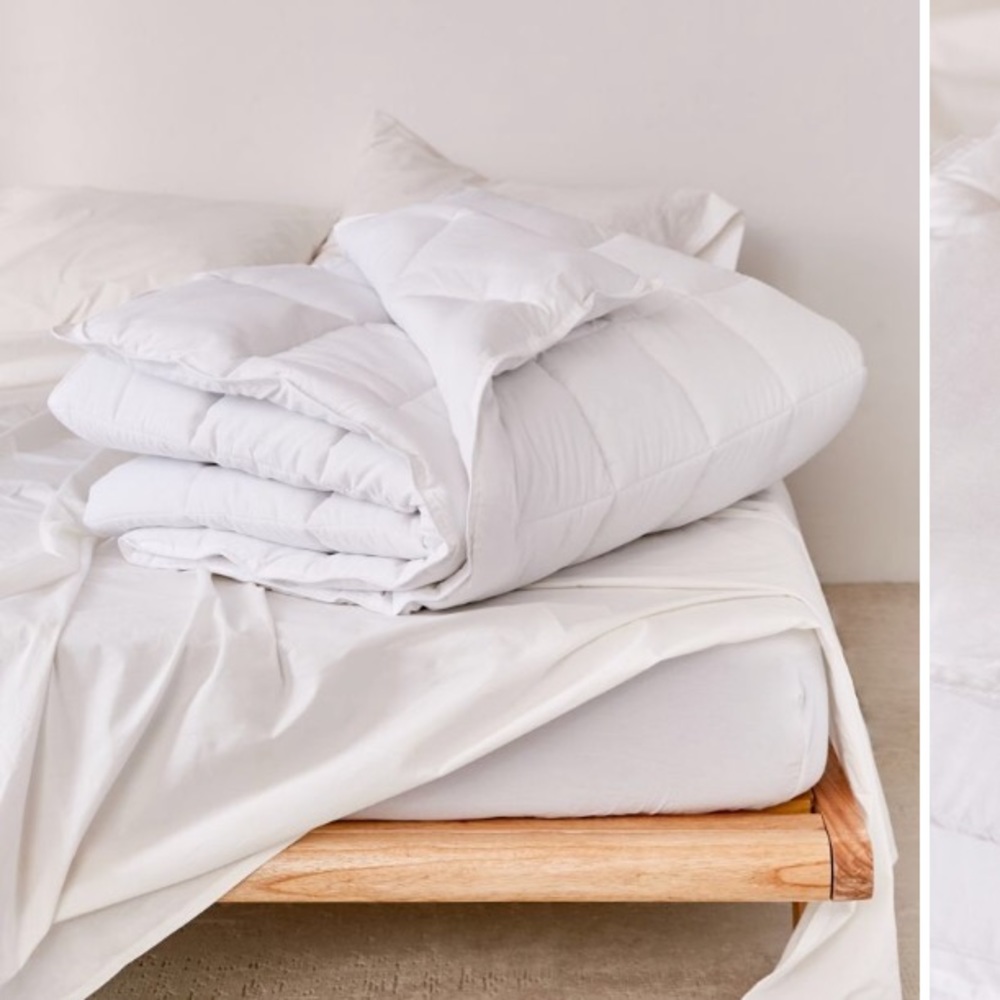 SOLD down alternative duvet insert